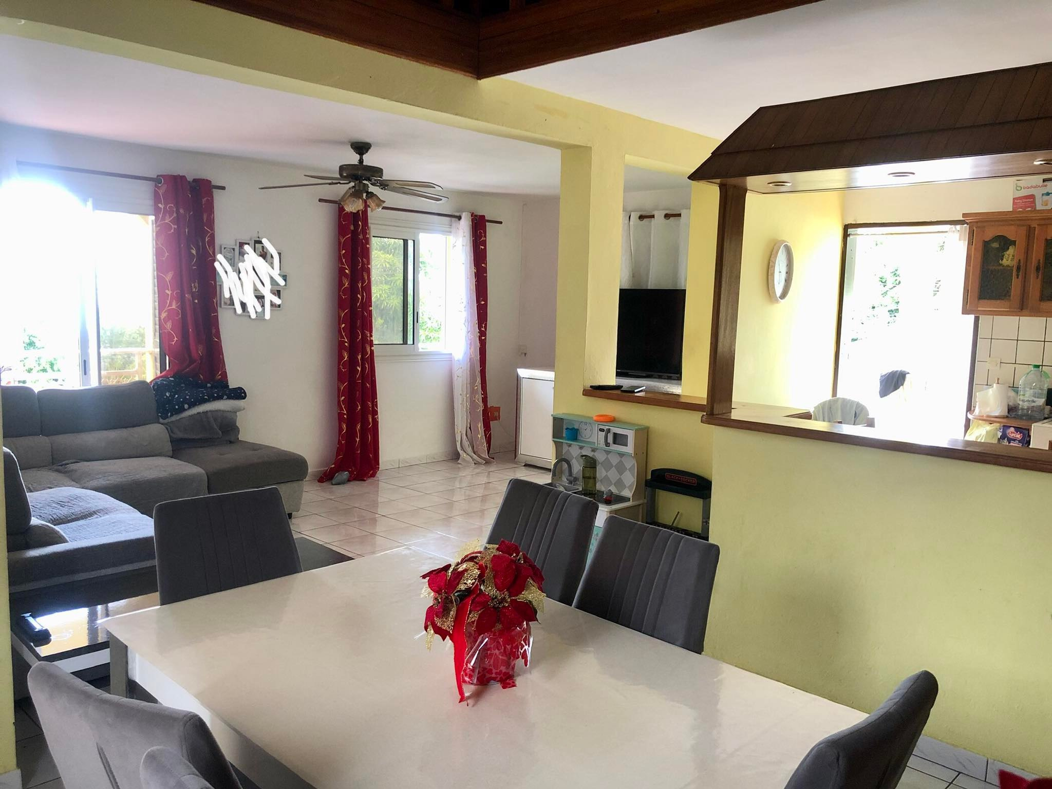 Maison-Villa - Entre-Deux